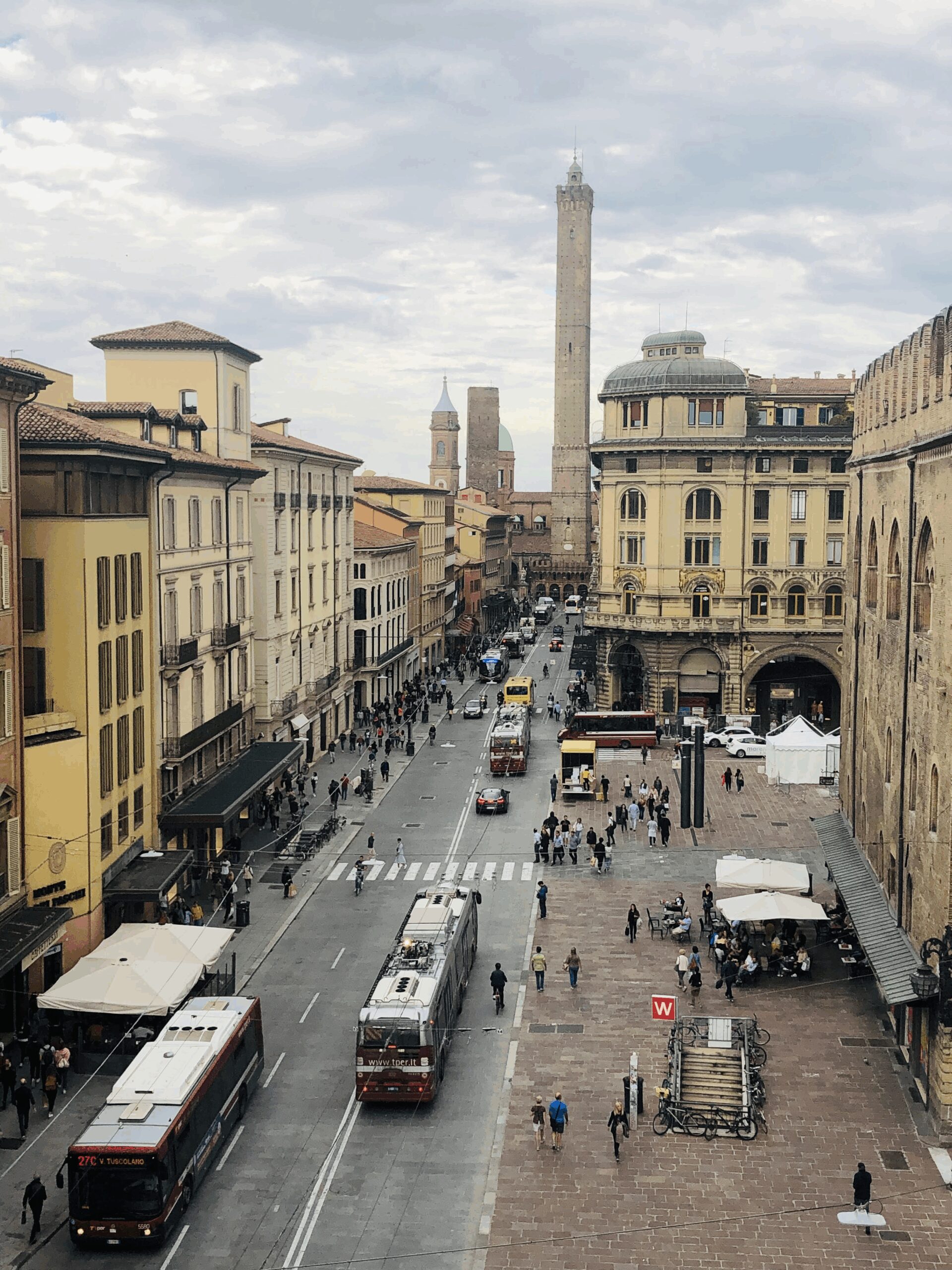 Veduta dall'alto di Bologna